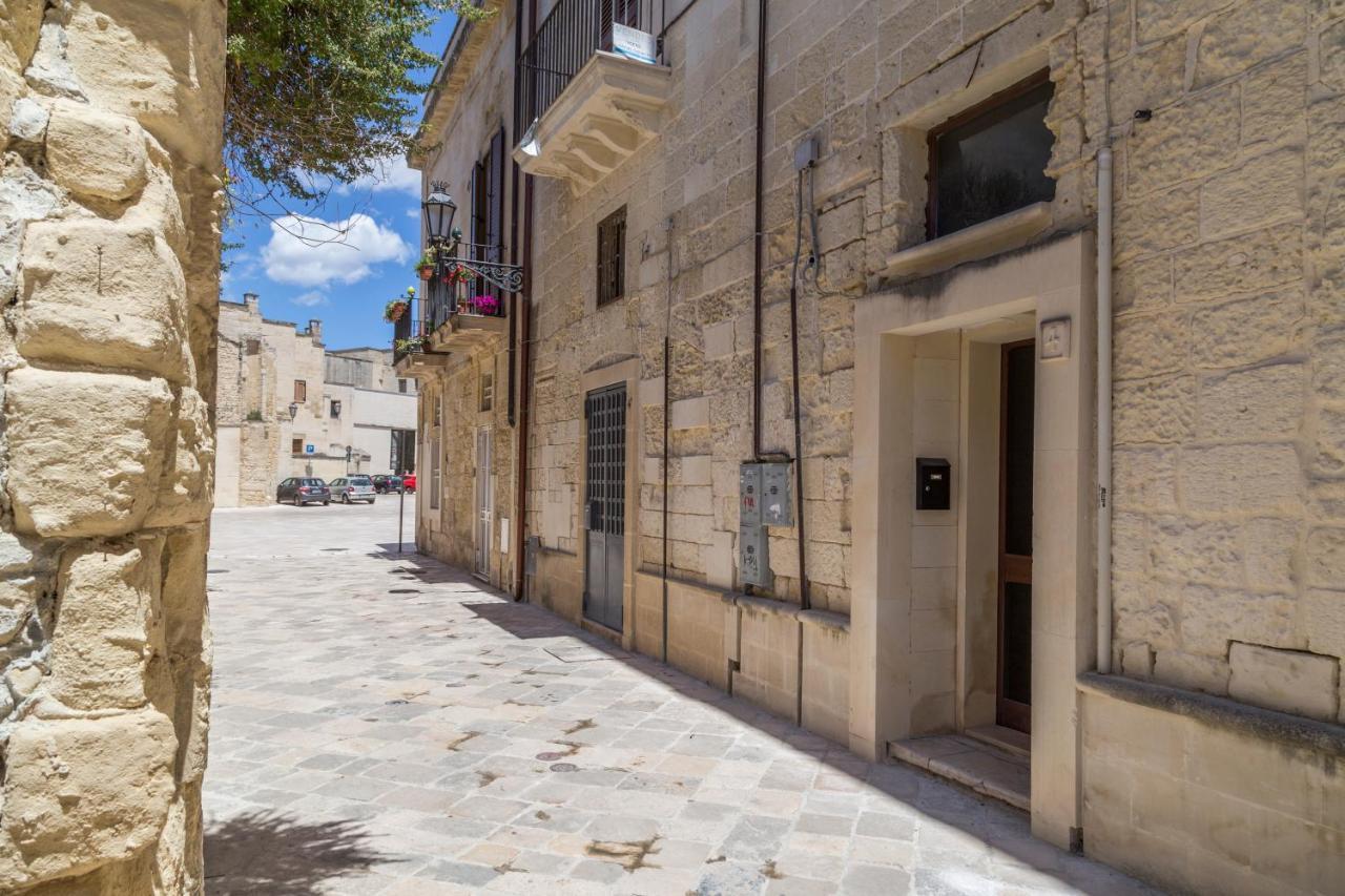 Mesagnesi 6 - Loft Centro Storico Sit Apartment Lecce Exterior photo